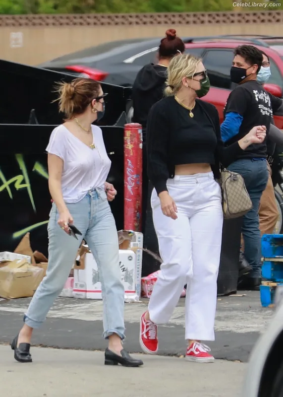 Ashley Benson photo 6 of 920