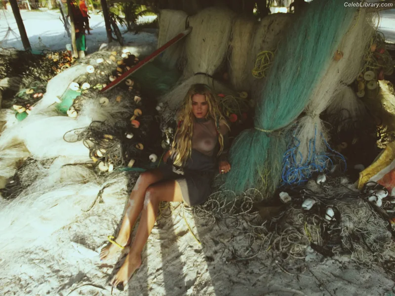 Ashley Benson photo 3 of 920