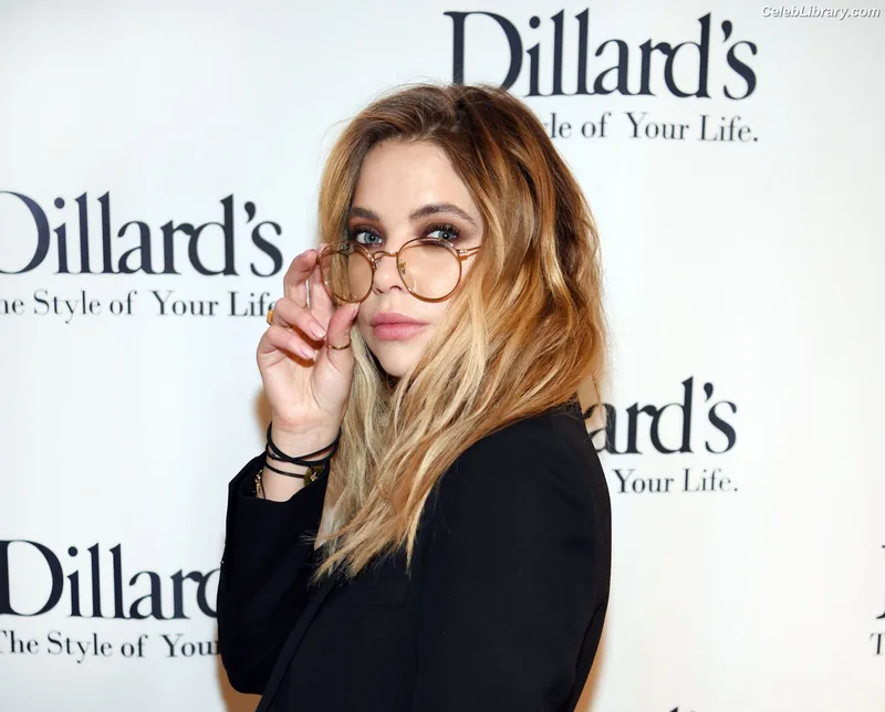 Ashley Benson photo 20 of 920