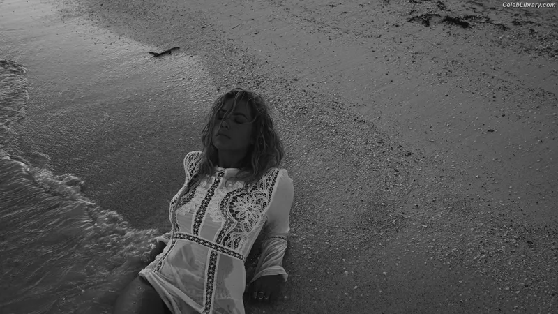Ashley Benson photo 18 of 920