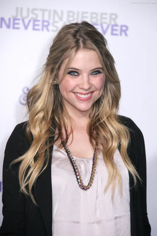 Ashley Benson photo 16 of 920
