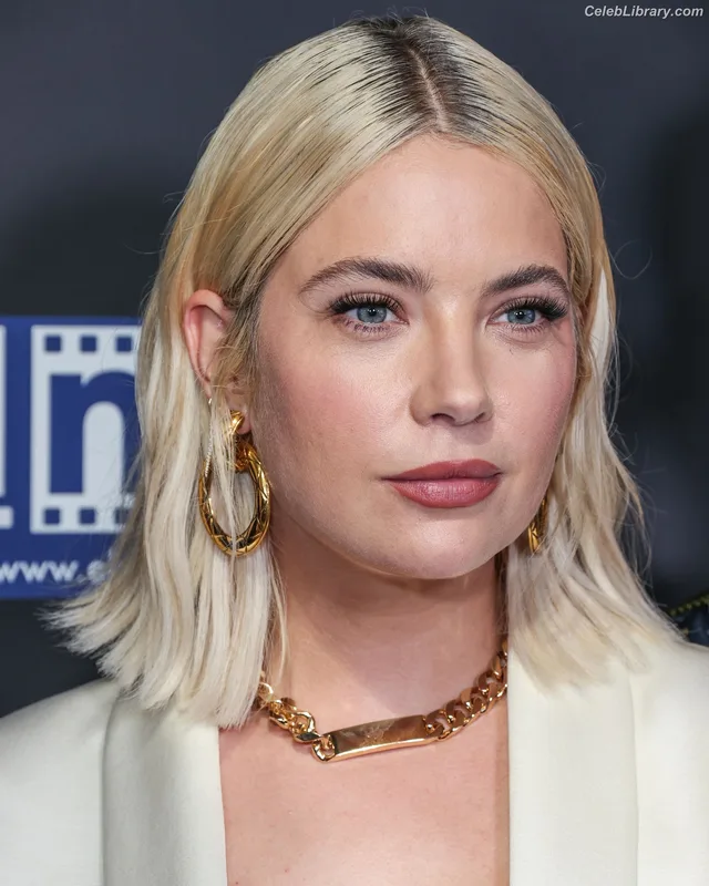 Ashley Benson photo 23 of 920