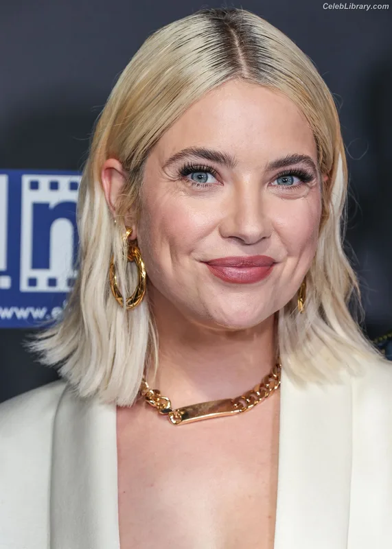 Ashley Benson photo 5 of 920