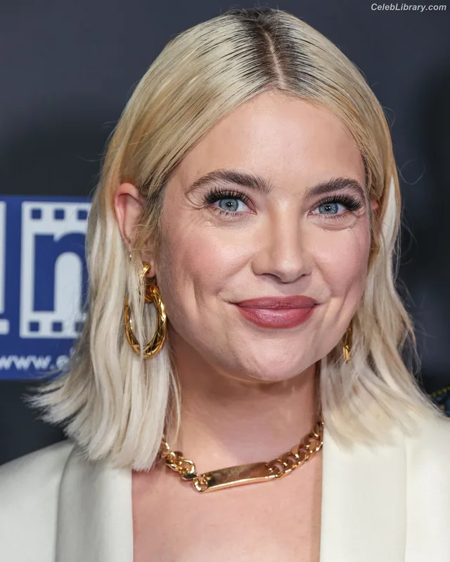 Ashley Benson photo 6 of 920