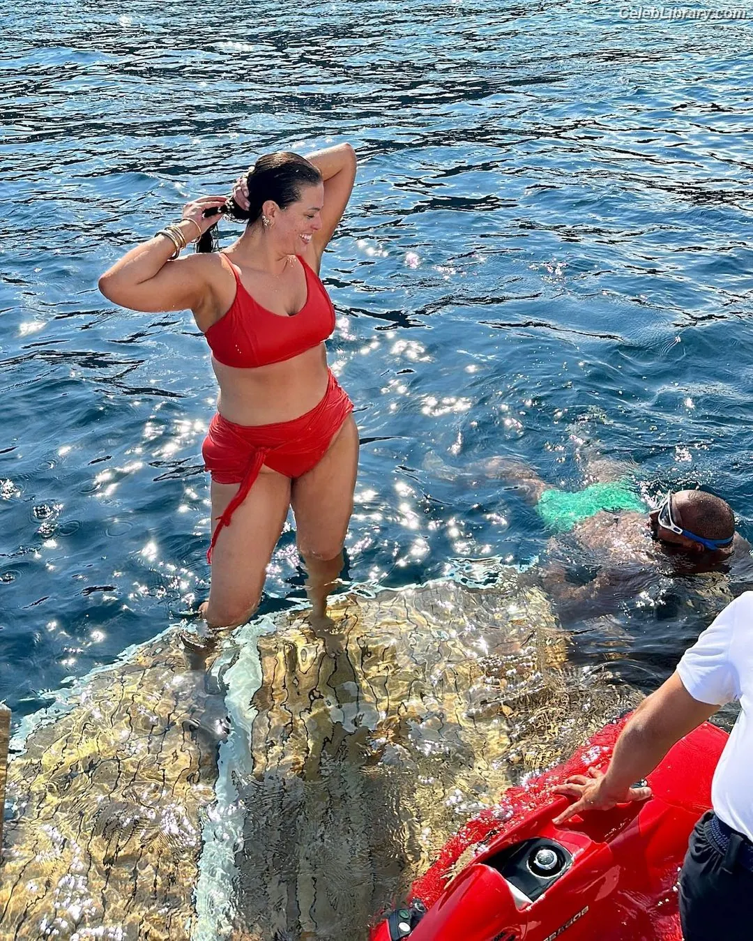 Ashley Graham photo 15 of 423