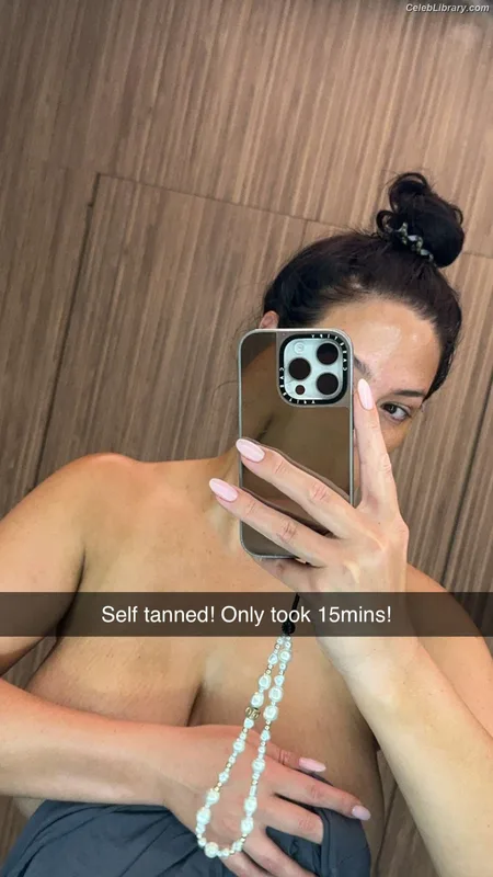 Ashley Graham photo 6 of 424