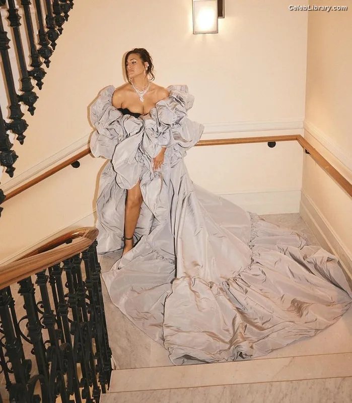 Ashley Graham photo 21 of 424