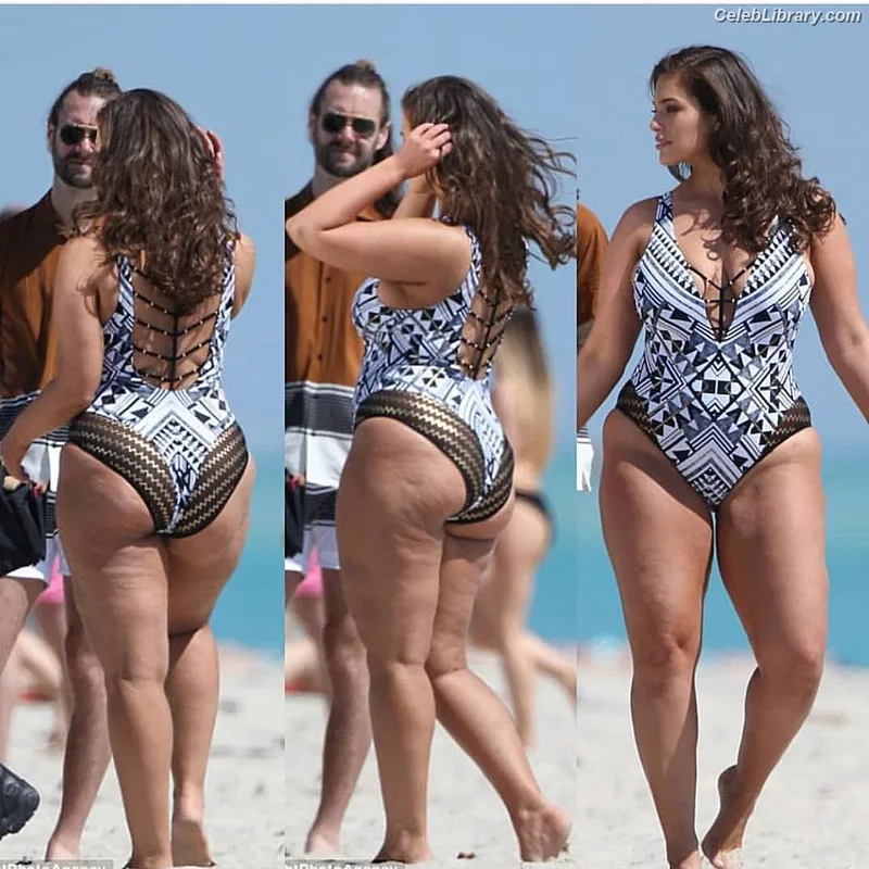 Ashley Graham photo 8 of 424