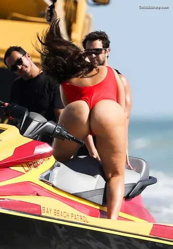 Ashley Graham photo 22 of 424