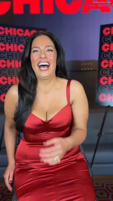 Ashley Graham photo 24 of 424