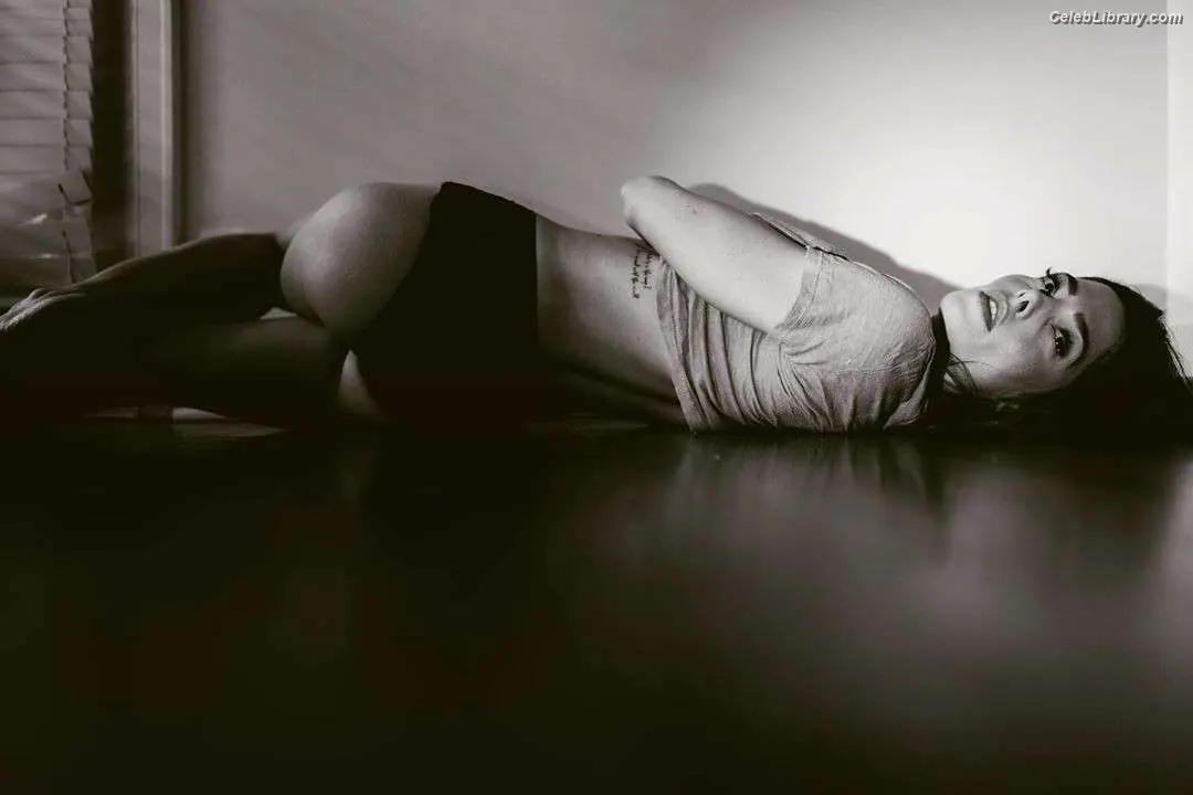 Ashley Greene photo 20 of 212