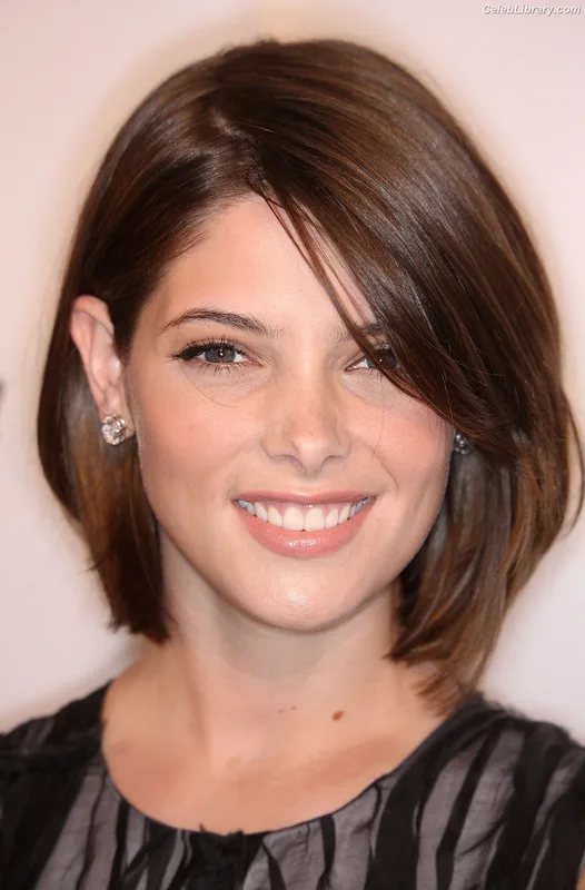Ashley Greene photo 17 of 213