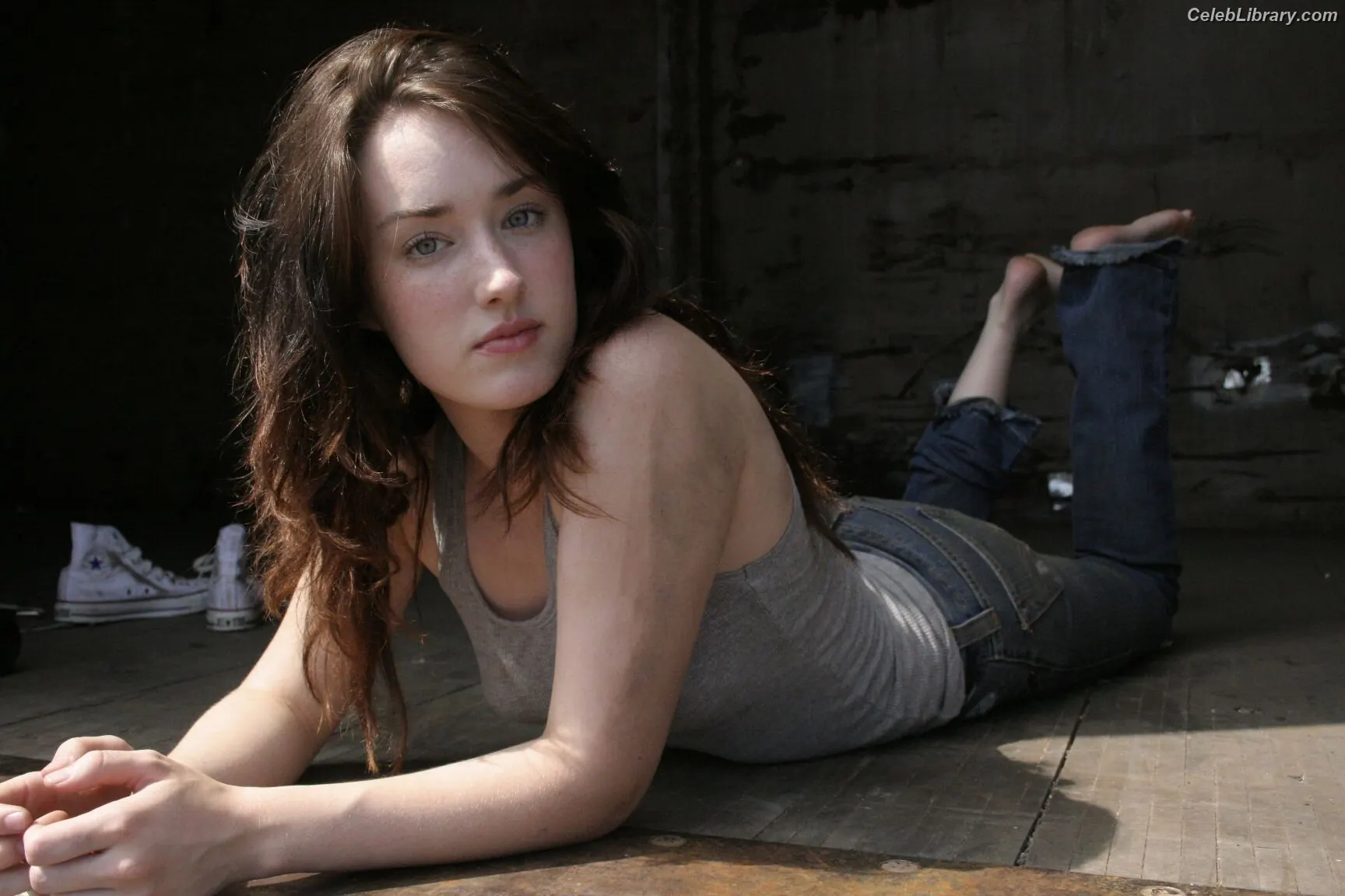 Ashley Johnson photo 23 of 191