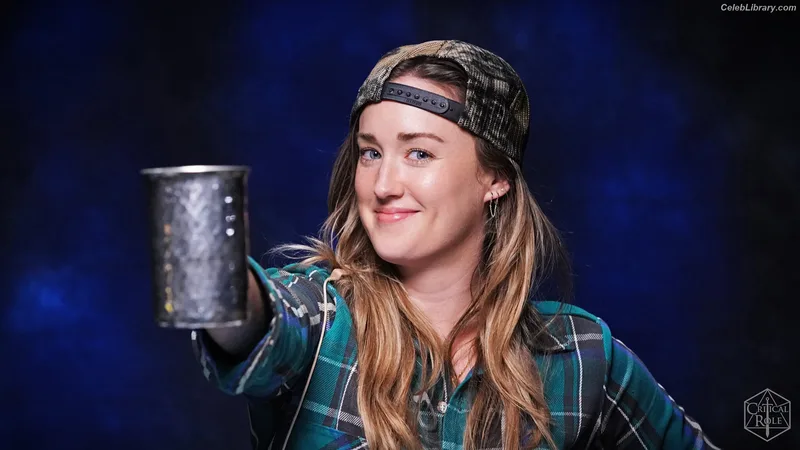 Ashley Johnson photo 11 of 192