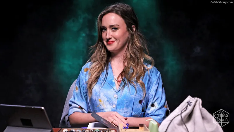 Ashley Johnson photo 2 of 192