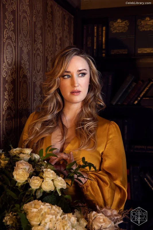Ashley Johnson photo 5 of 192