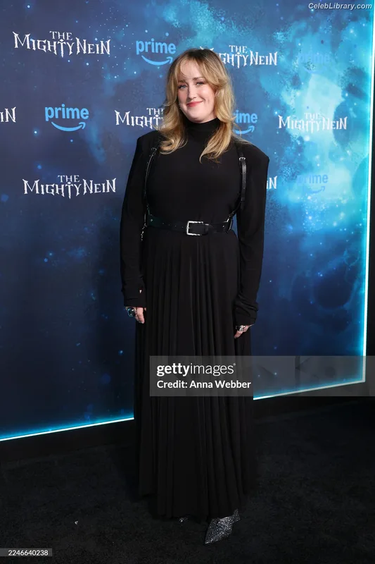 Ashley Johnson photo 17 of 192
