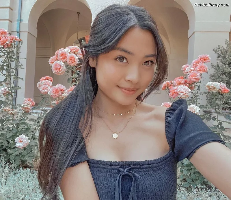 Ashley Liao photo 14 of 55