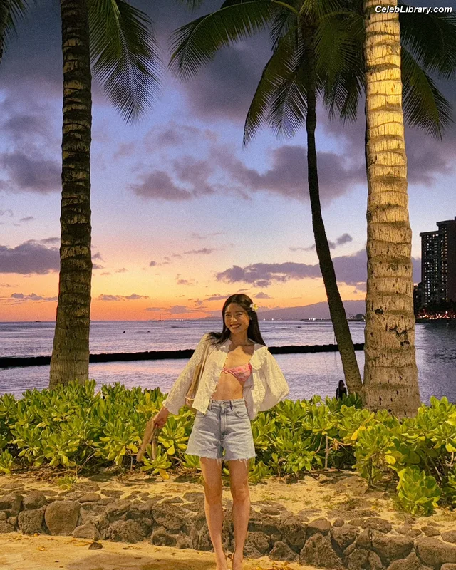 Ashley Liao photo 24 of 55