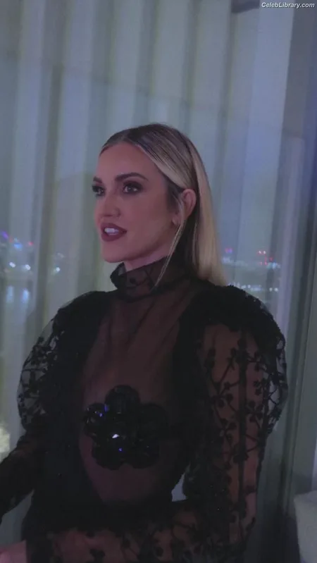 Ashley Roberts photo 10 of 944
