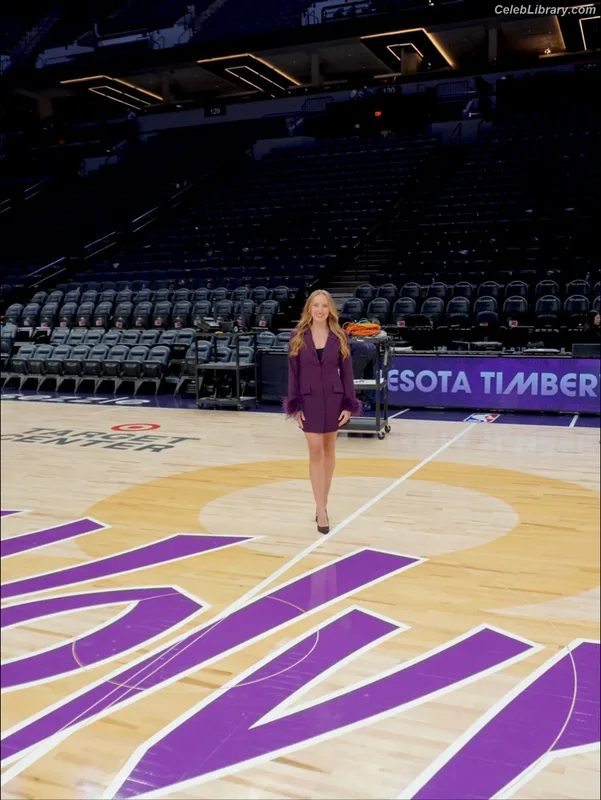 Ashley Stroehlein photo 4 of 307