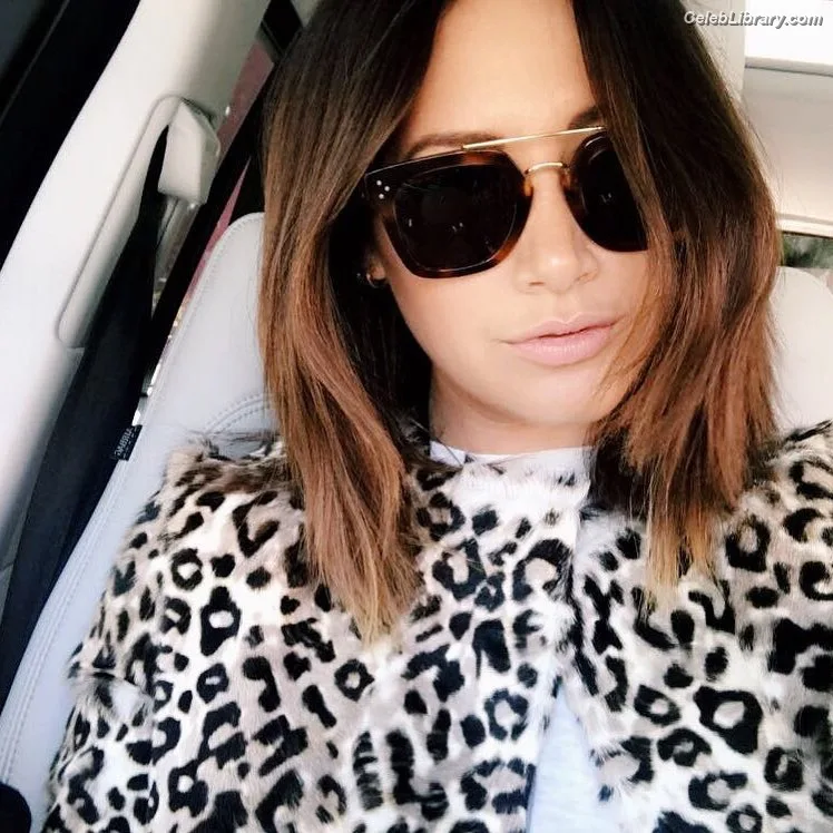 Ashley Tisdale photo 21 of 339