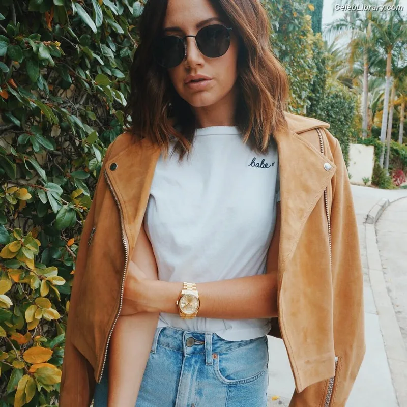 Ashley Tisdale photo 6 of 339