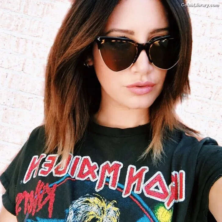 Ashley Tisdale photo 11 of 339