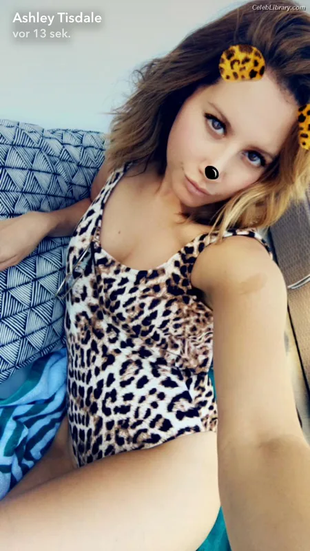 Ashley Tisdale photo 10 of 339