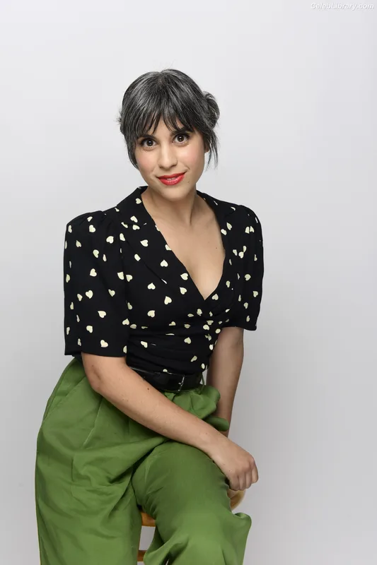 Ashly Burch photo 6 of 8