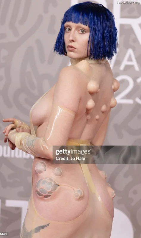 Ashnikko photo 7 of 588