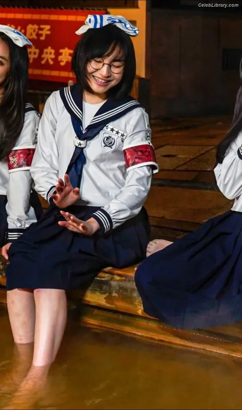 Atarashii Gakko! photo 18 of 120