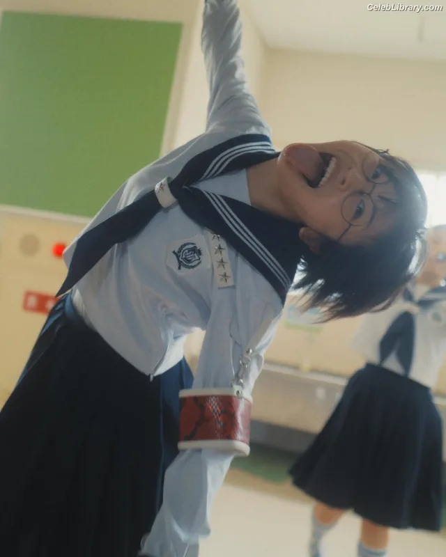 Atarashii Gakko! photo 11 of 120
