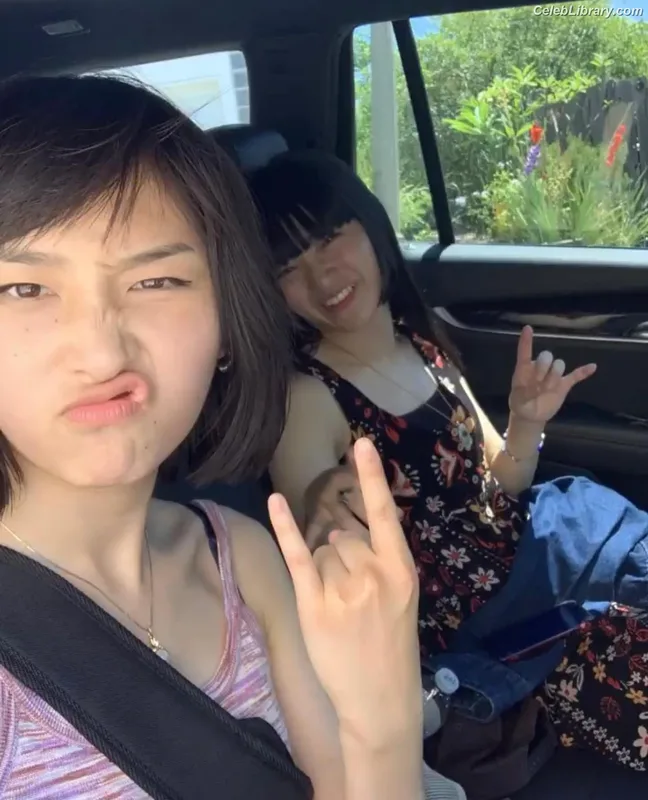 Atarashii Gakko! photo 14 of 120