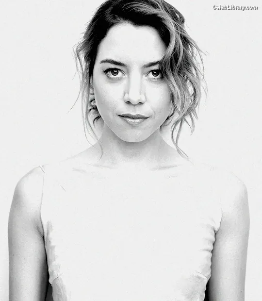Aubrey Plaza photo 12 of 420