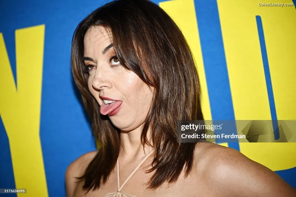 Aubrey Plaza photo 20 of 420