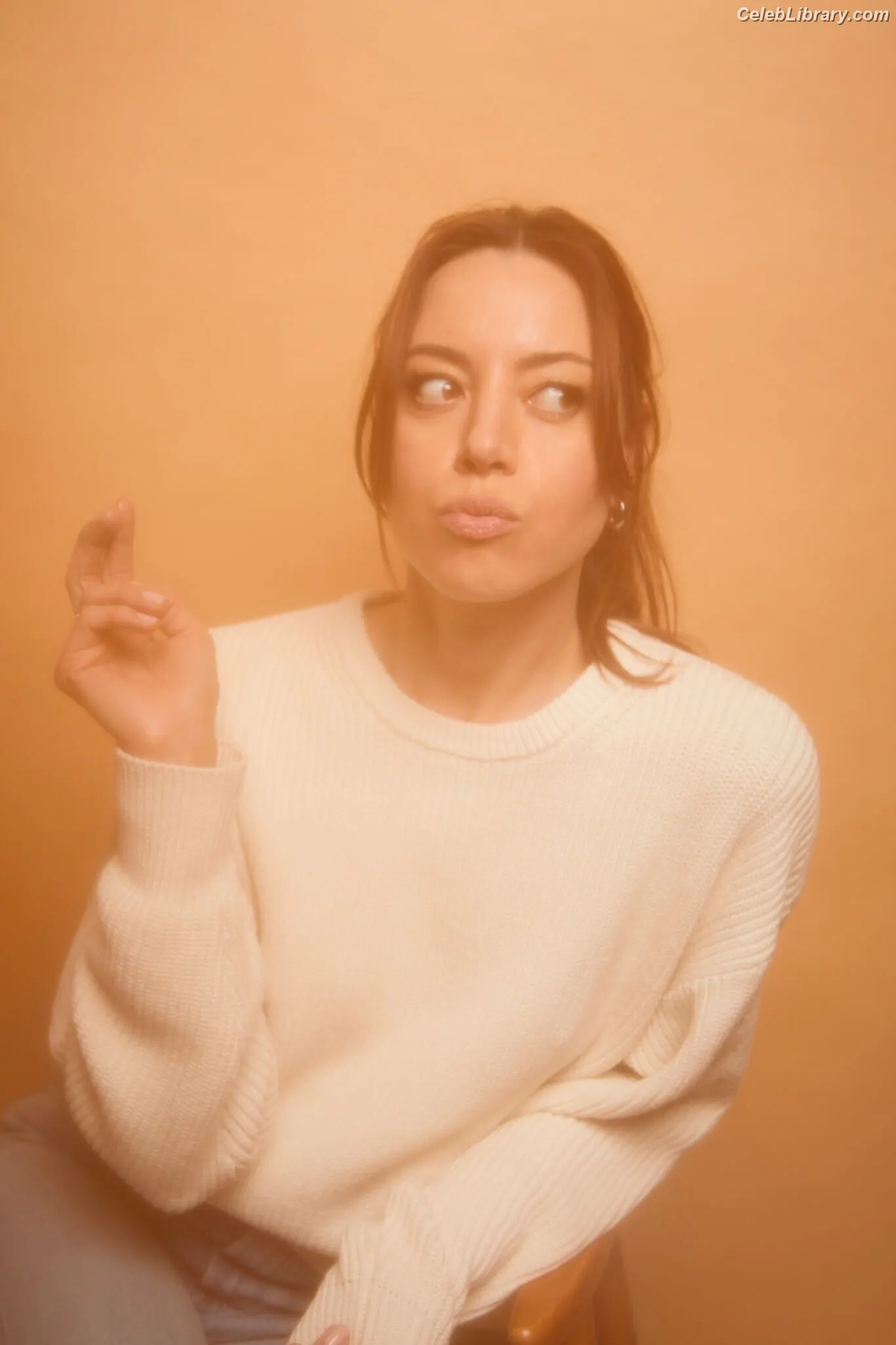 Aubrey Plaza photo 9 of 420