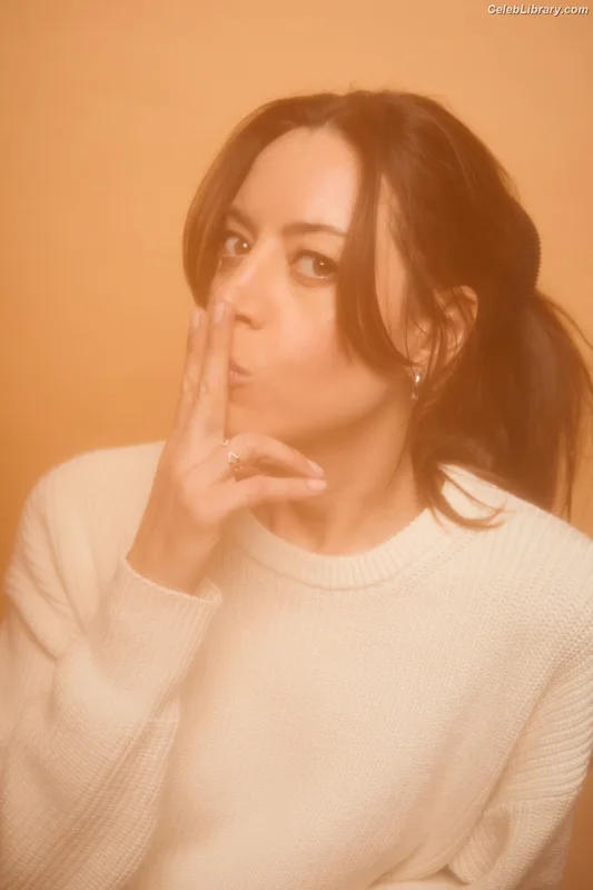 Aubrey Plaza photo 12 of 421