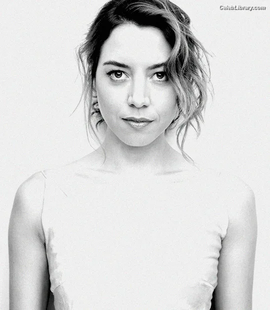 Aubrey Plaza photo 12 of 421