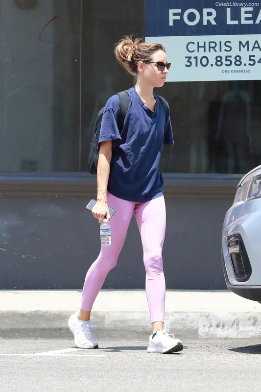 Aubrey Plaza photo 23 of 421