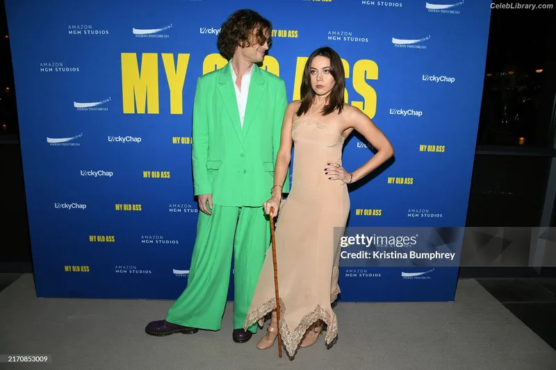Aubrey Plaza photo 13 of 421