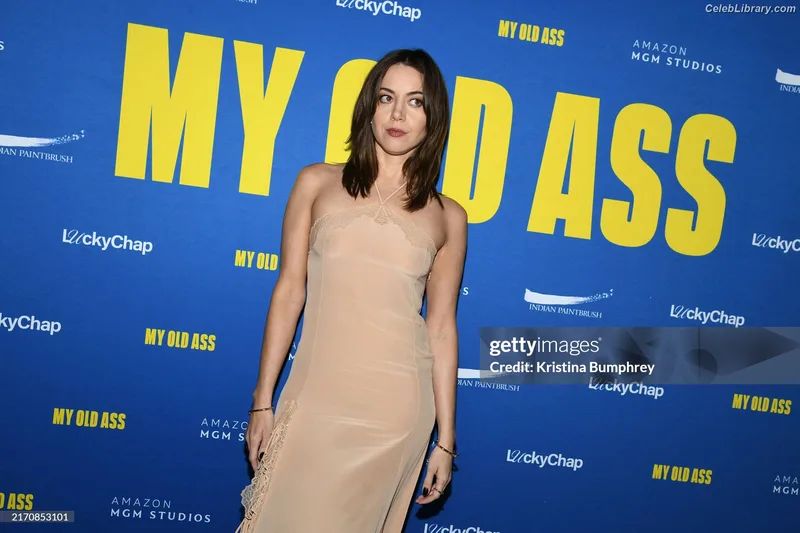 Aubrey Plaza photo 23 of 421
