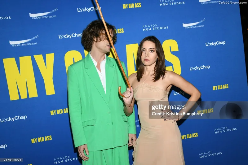 Aubrey Plaza photo 7 of 421