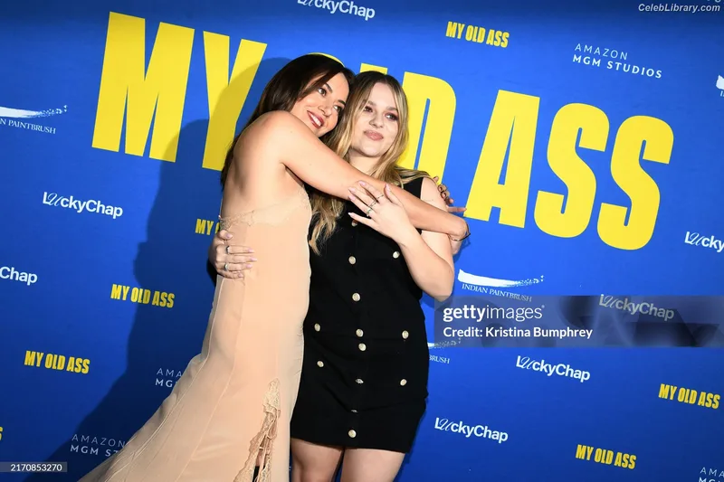 Aubrey Plaza photo 10 of 421