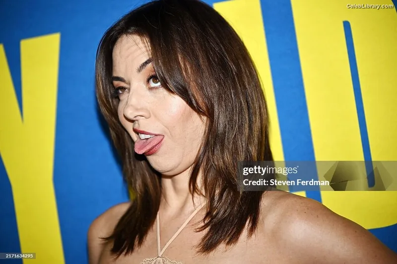 Aubrey Plaza photo 20 of 421