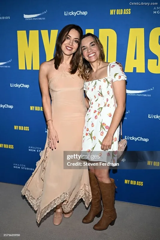Aubrey Plaza photo 18 of 421