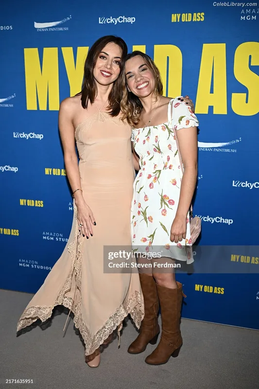 Aubrey Plaza photo 21 of 421
