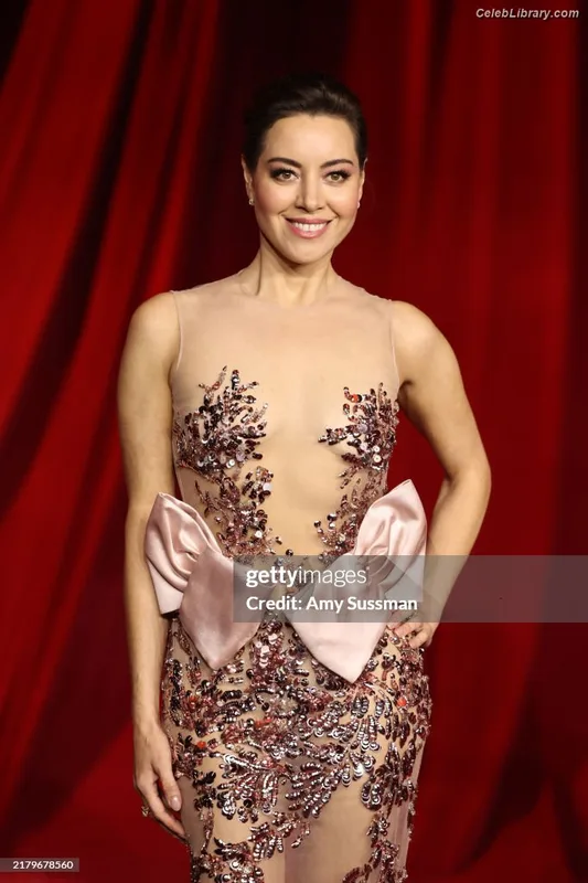 Aubrey Plaza photo 13 of 421