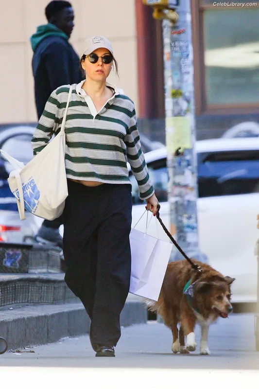 Aubrey Plaza photo 19 of 421