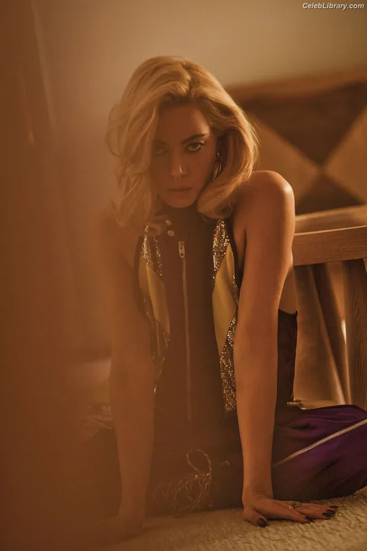 Aubrey Plaza photo 13 of 421